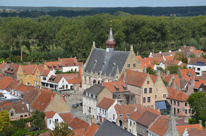 Panorama de Damme. Vue depuis la tour de l'église de la Bienheureuse Vierge Marie. Belgique.