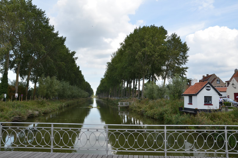 Canal de Bruges-Sluis. Damme. Belgique. 