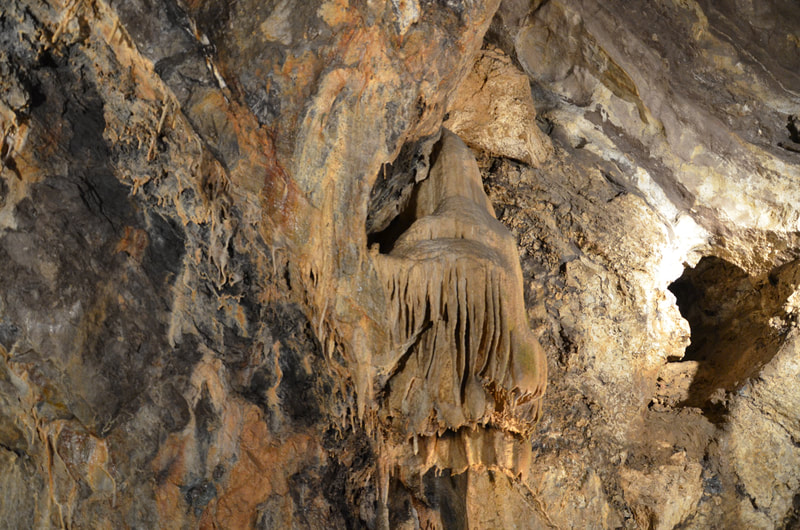 Jaskinia Lorette w Rochefort. Belgia. 