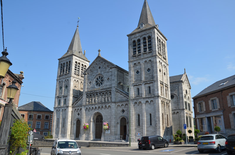 Église de la Visitation de la Vierge Marie à Rochefort. La Belgique. 