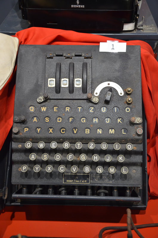 Musée de la Bataille des Ardennes à La Roche en Ardenne. La Belgique. Machine de cryptage Enigma. 