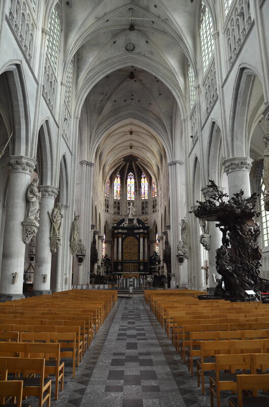 L'intérieur de St. Rumbold à Malines. Belgique.