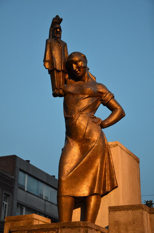 La statue de Nanesse à Liège. 